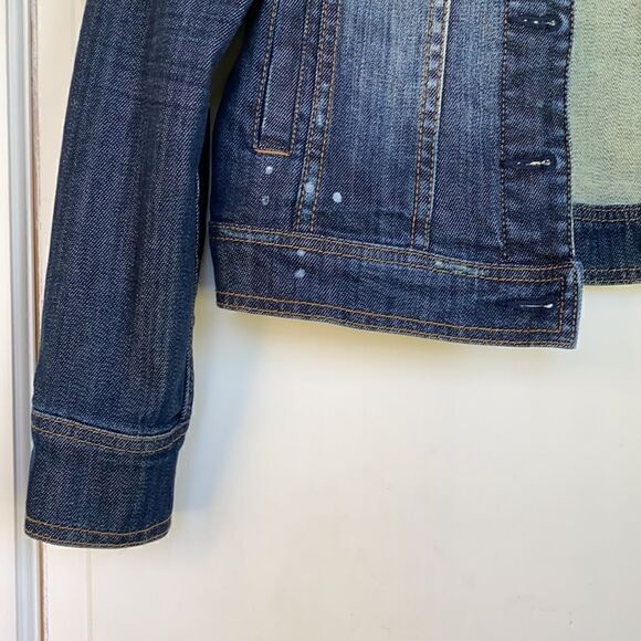 Lightly Distress Denim Jacket By IT Jeans - Picture 2 of 7